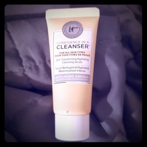 IT COSMETICS Confidence in a Cleanser Travel Size